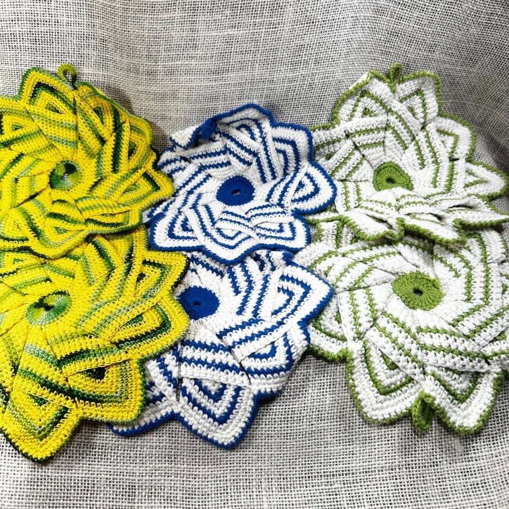 Vintage Handmade Crochet Potholders Set of 6 Starburst Flower Petal Multi Color